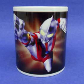 Caneca do Ultraman (em cerâmica)