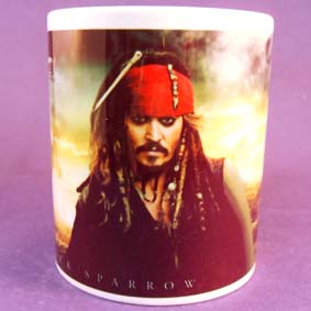 Caneca dos Piratas do Caribe (em cerâmica) Jack Sparrow / Johnny Deep
