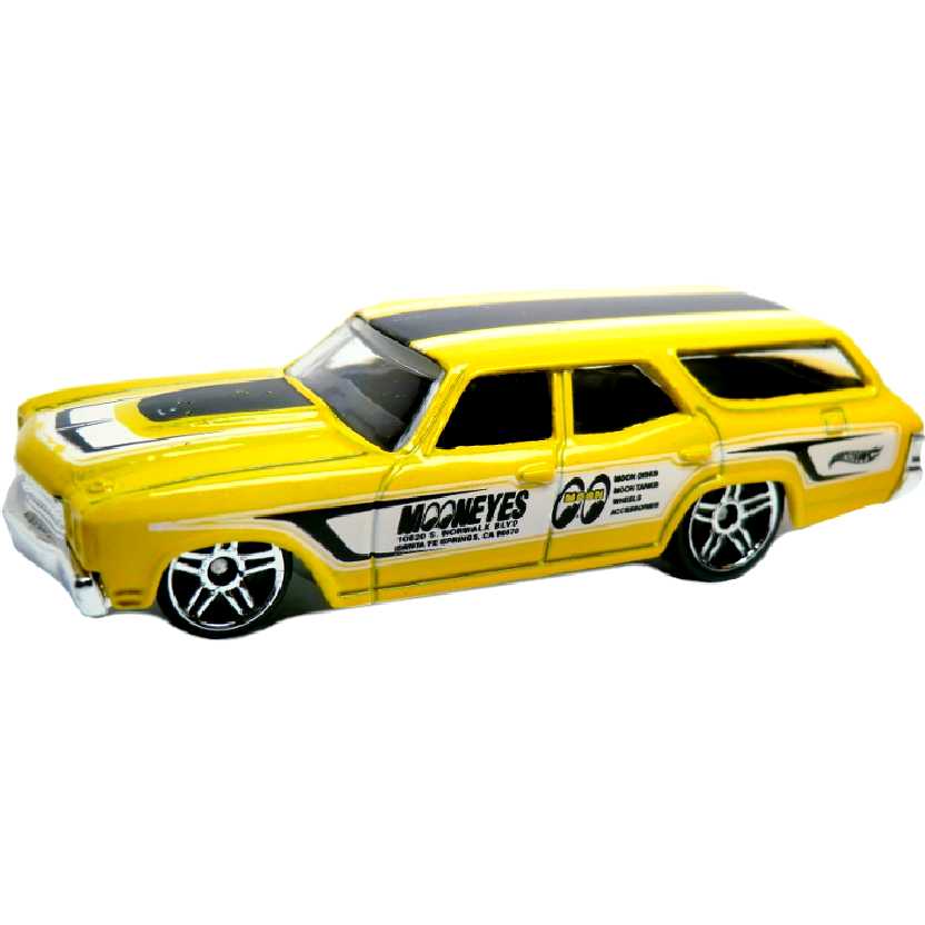 Hot Wheels 2013 HW Showroom '70 Chevelle SS Wagon Diecast Car - 248/250 Limited Number