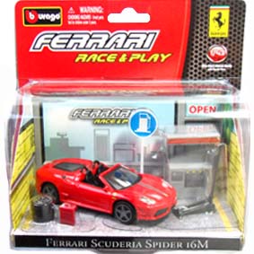 Diorama Bburago Ferrari Race and Play :: Ferrari Scuderia Spider 16M escala 1/43