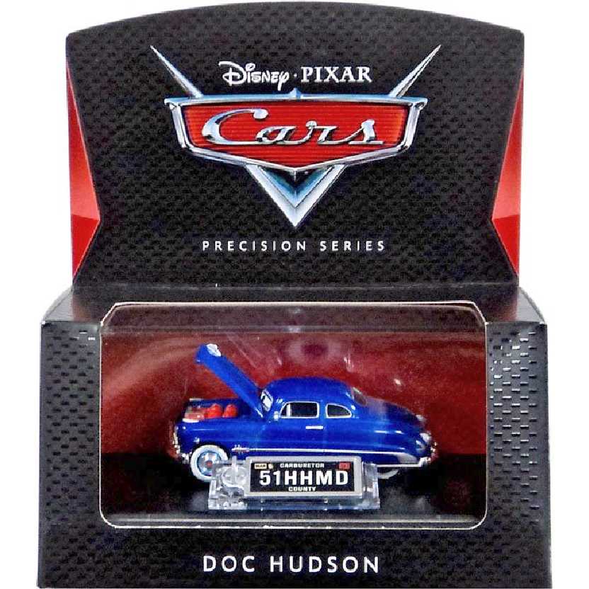 Disney Pixar Cars Precision Series Doc Hudson (abre o capô do motor) com caixa de acrílico