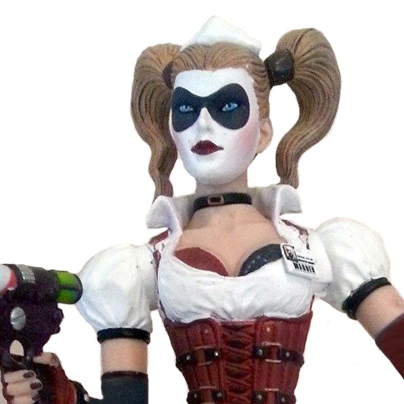 Harley Quinn (Arlequina) Batman Arkham Asylum DC Direct Collector action figure