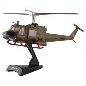 Helicóptero Huey Gunship HO