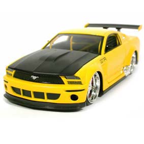 Jada Toys Miniaturas Colecionáveis (2005) Ford Mustang GT-R Concept escala 1/24