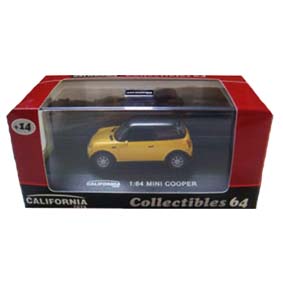 Mini Cooper com caixa de acrílico (escala 1/64)