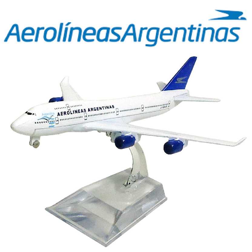 Miniatura de avião comercial Boeing 747 da Aerolíneas Argentinas airline company