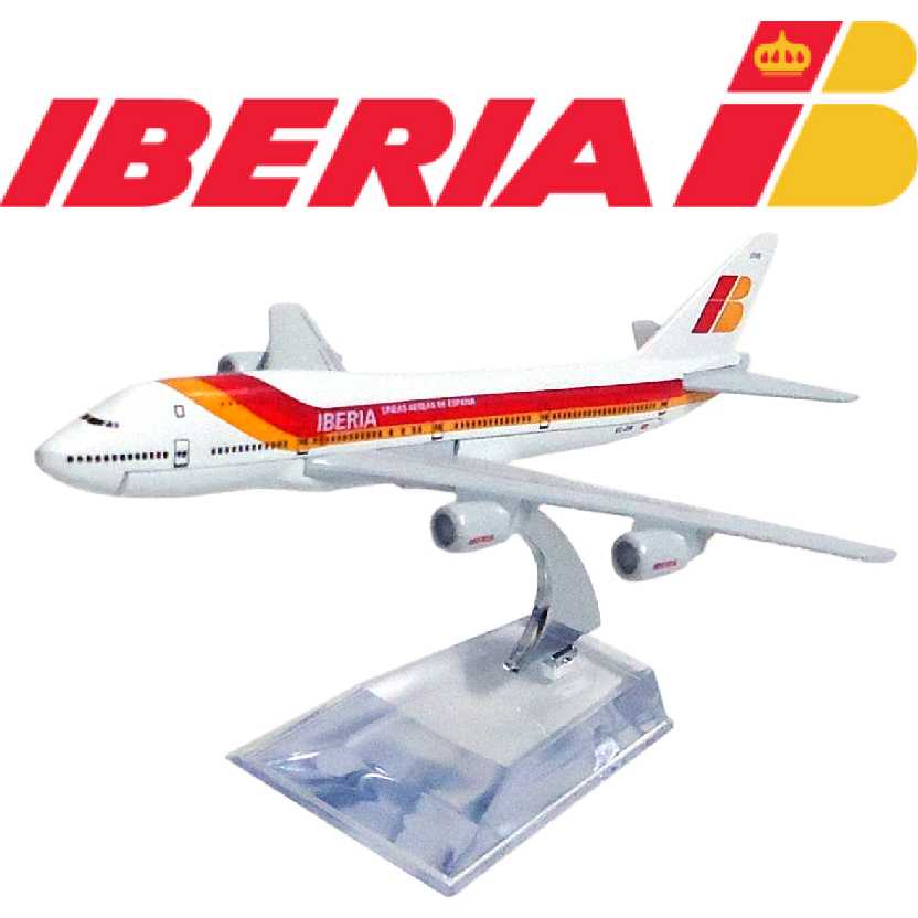 Miniatura de avião comercial Boeing 747 da Iberia airline company