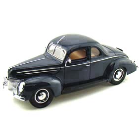 Miniaturas de Carros Maisto :: Ford Deluxe Tudor (1939)