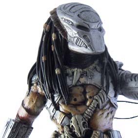 Predador com máscara removível - Predator Statue