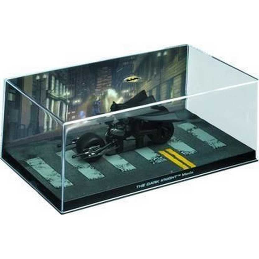 The Dark Knight Movie Bat-Pod Batman Automobilia Eaglemoss Num. 11 com caixa de acrílico