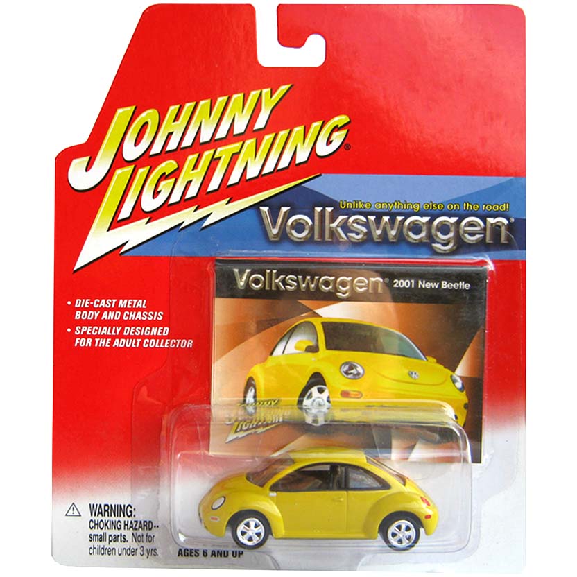 Volkswagen New Beetle amarelo (2001) Johnny Lightning escala 1/64