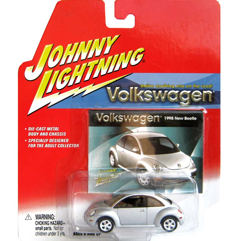 Volkswagen New Beetle prata (1998) Johnny Lightning escala 1/64