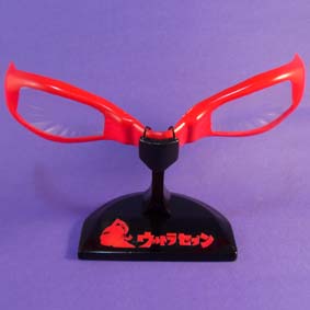 Óculos do Ultraseven com pedestal